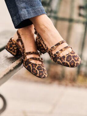 Hard-to-find size 10 Sézane Paula Babies in the coveted leopard print